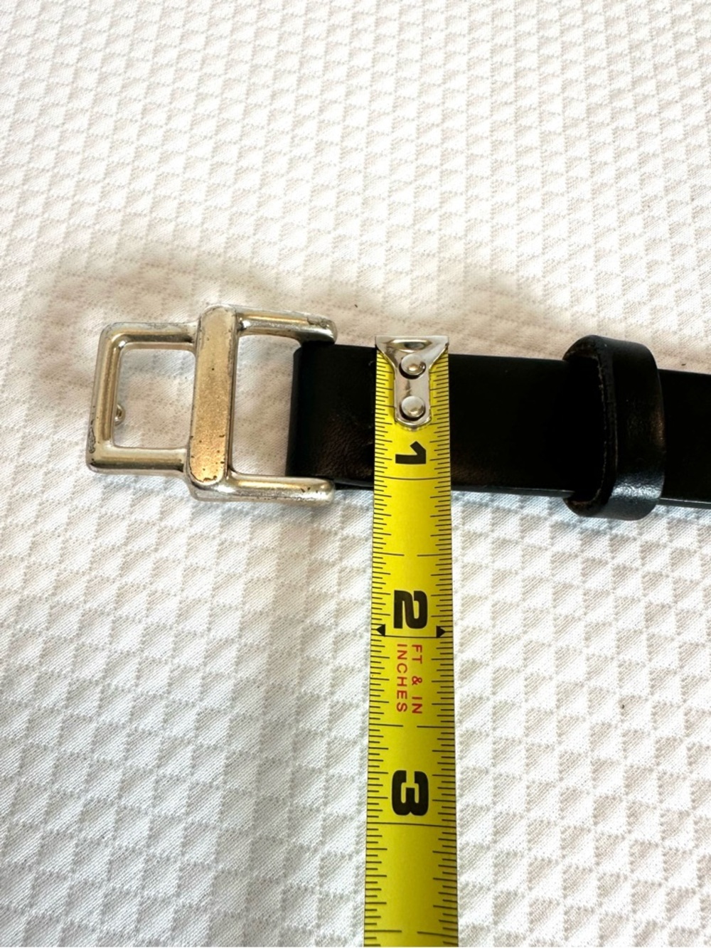 Banana Republic Black Leather Belt with Silver Pop in Buckle EUC 1 inch wide - Picture 3 of 7